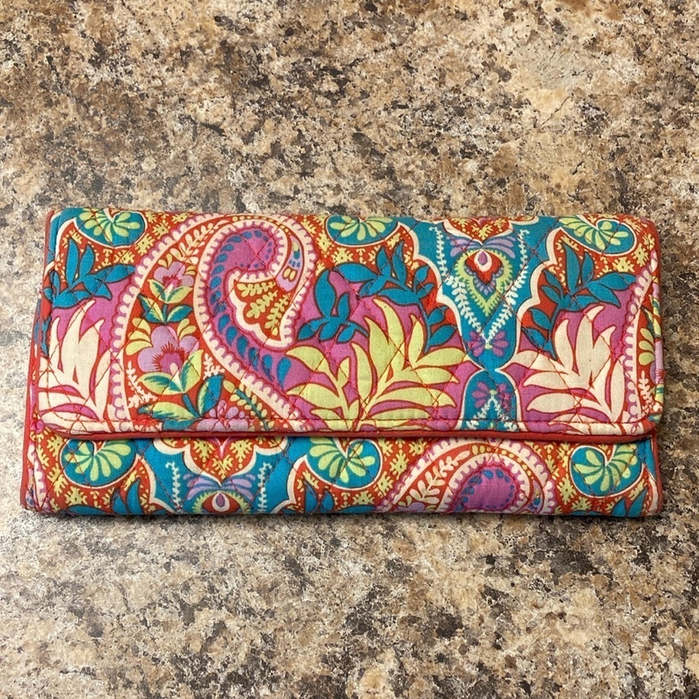 Vera Bradley Magnetic Wallet